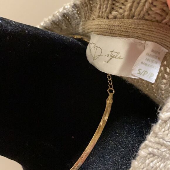 R D Style | Fringe Trim Knit Sweater - Picture 8 of 15